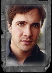 Gil McKinney