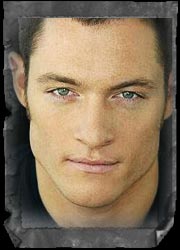 TAHMOH PENIKETT