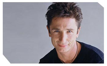 Dominic Keating